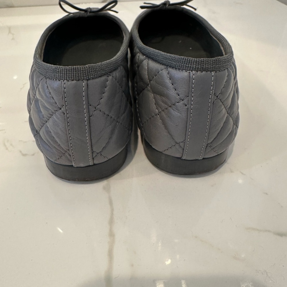 CHANEL Quilted Gray Ballet Flats - Picture 3 of 5